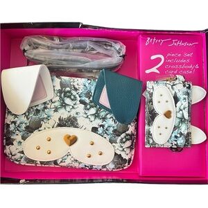 NEW Betsey Johnson Dog Crossbody and Card Case Holiday Set